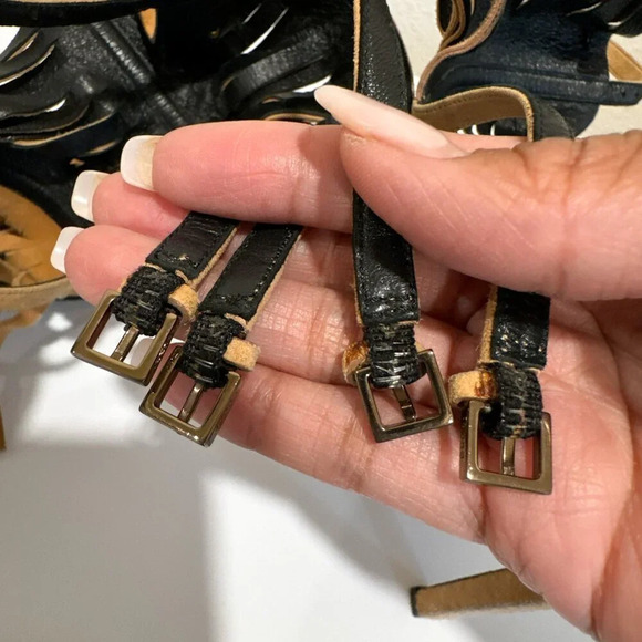 Gucci Becky Suede Fringe Camelia color Gladiator Sandal Heels 40/ US 10 - Picture 11 of 16